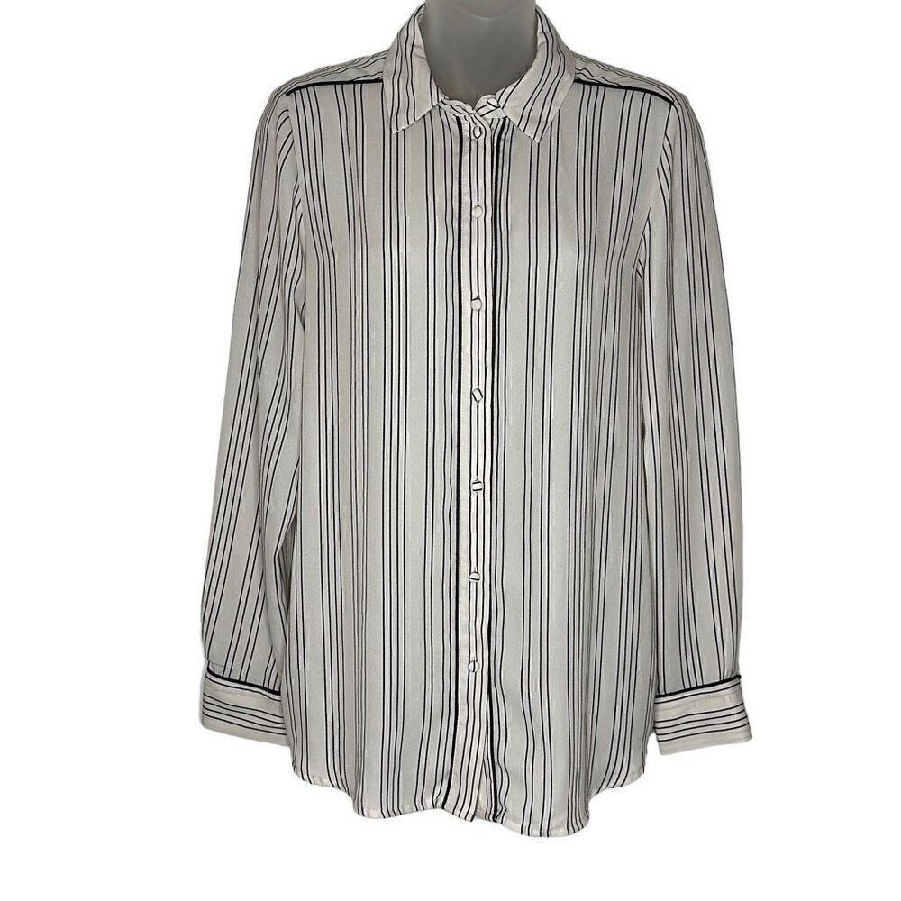 Who What Wear Pinstriped Button Down Small‎ - Picture 1 of 6
